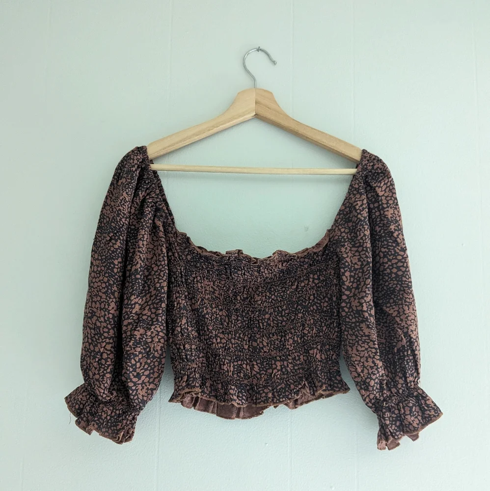 Urban Outfitters Sierra Smocked Puff Sleeve Blouse - Picture 5 of 7